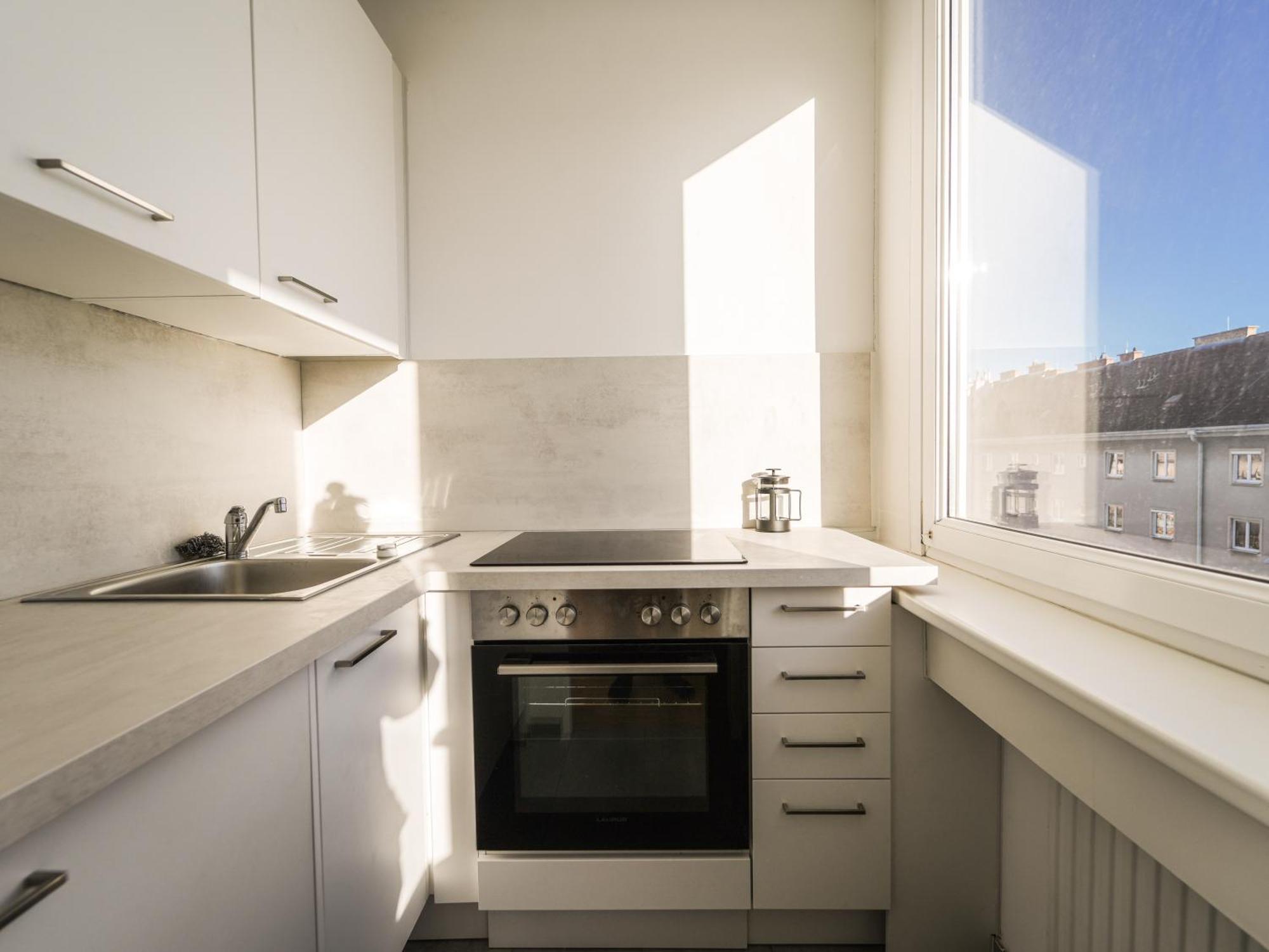 Spacious Apartments With View & Free Parking วีเนอร์นอยชตัดท์ ภายนอก รูปภาพ